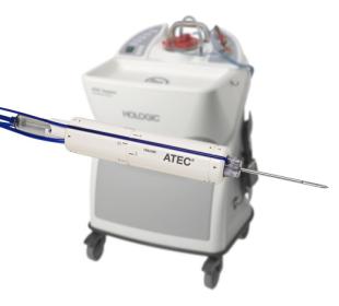 Sistema de biopsia de mama ATEC® sobre fondo blanco