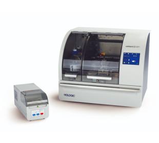 Sistema automático de bloques celulares Cellient® de Hologic sobre fondo blanco