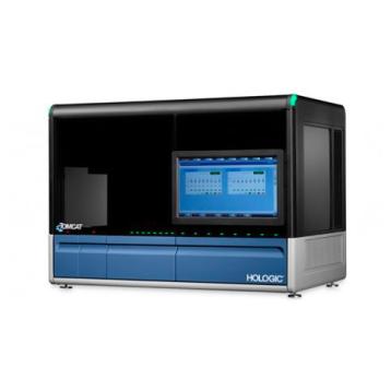 Instrumento Tomcat sobre fondo blanco